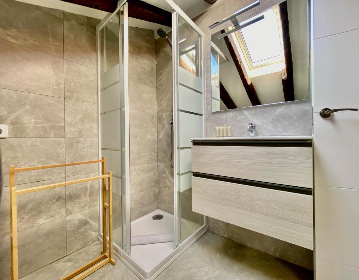 Charming Malasana Attic Madrid Bagian luar foto