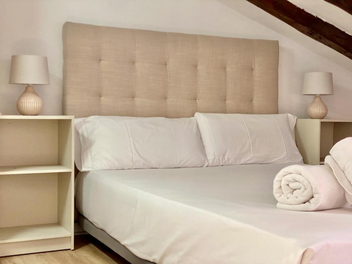 Charming Malasana Attic Madrid Bagian luar foto